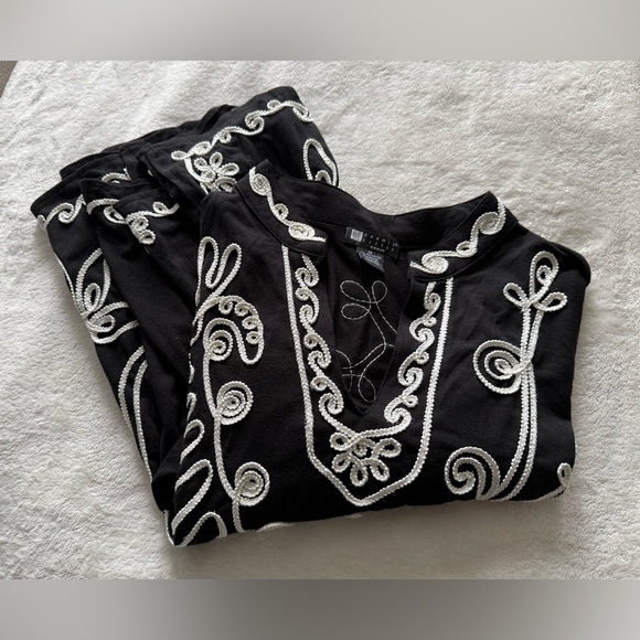 Carole Little Black Tunic with White Embroidery - Picture 4 of 5
